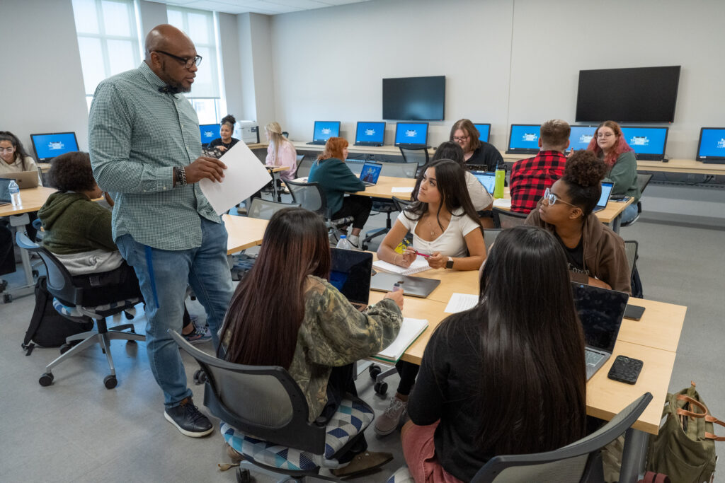 Dr. Corey Teague, Psychology professor, teaching in the Academic Classroom Building
